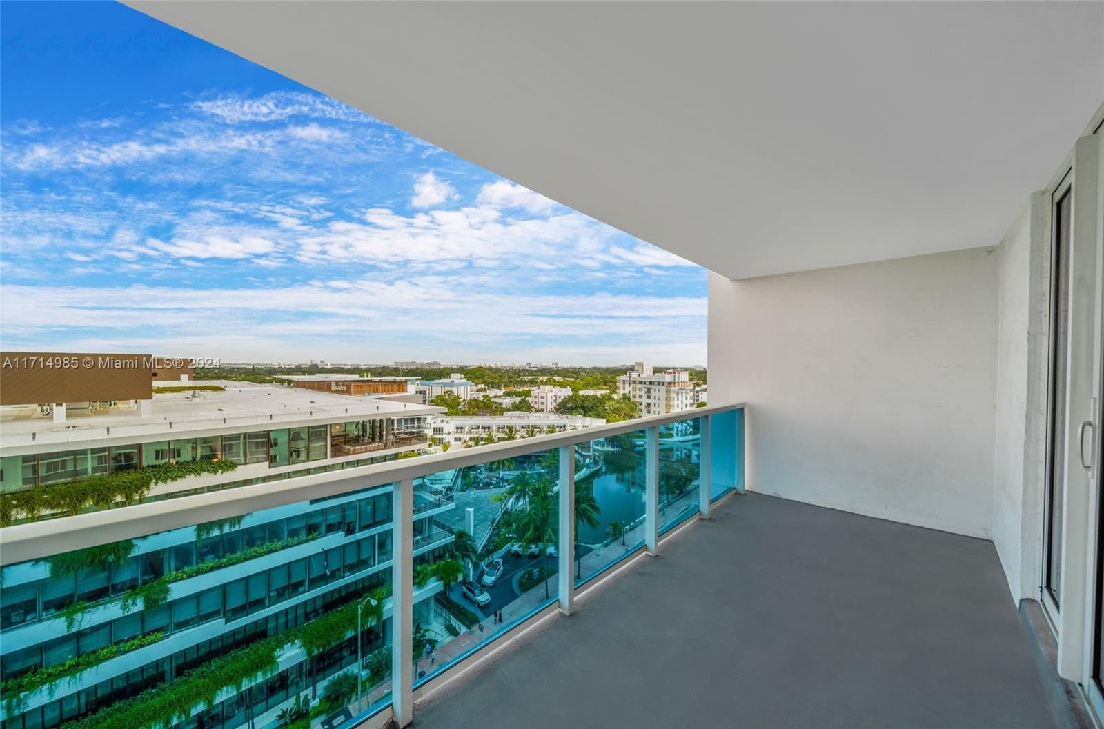 A11714985 — Miami Beach — 3