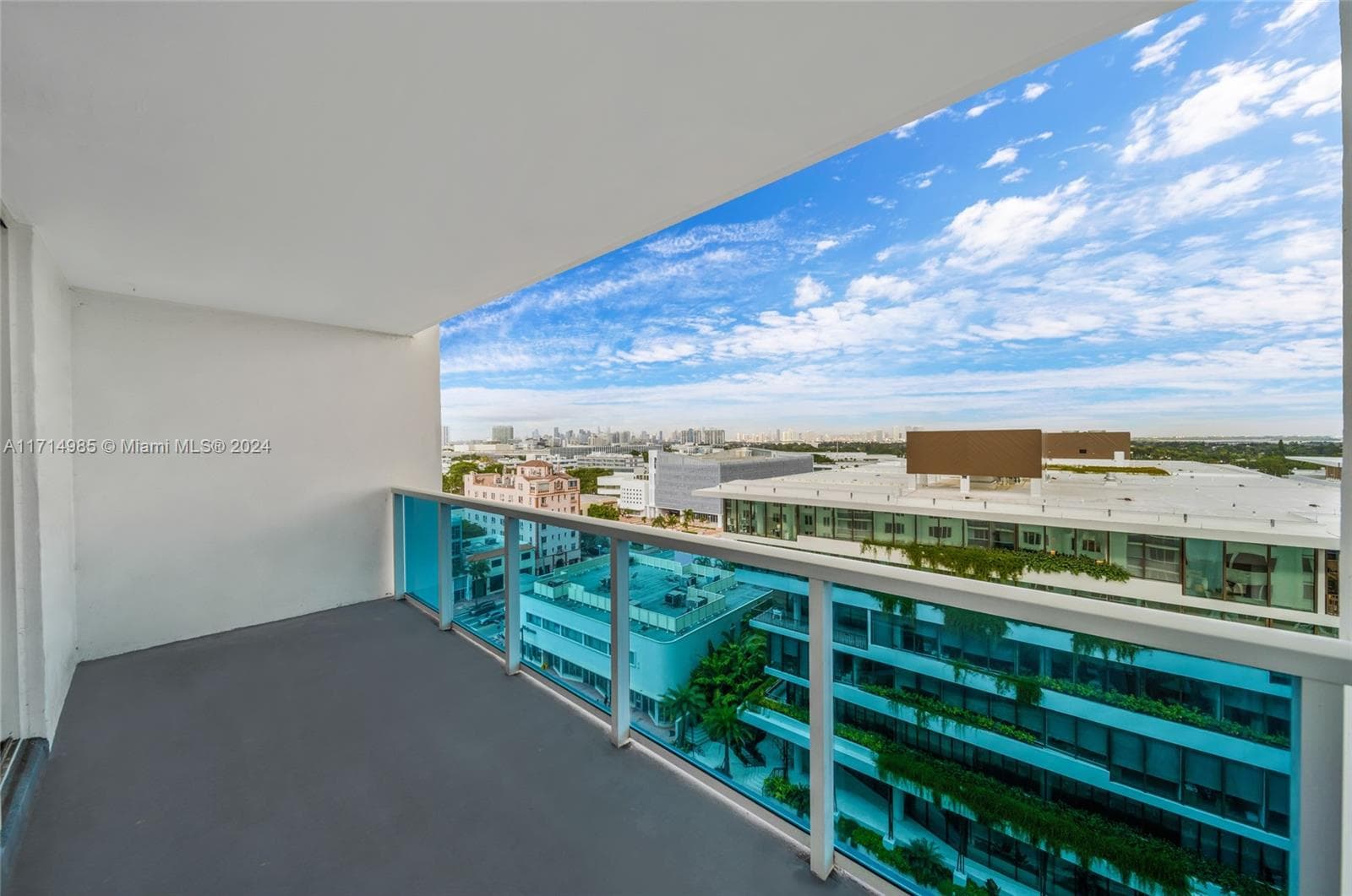 A11714985 — Miami Beach — 5