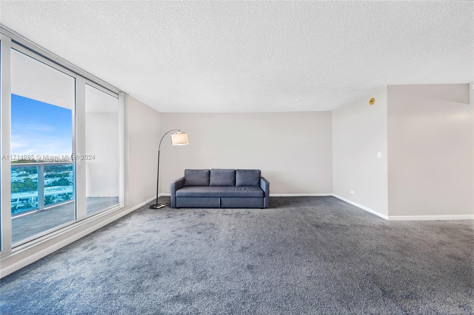 A11714985 — Miami Beach — 9