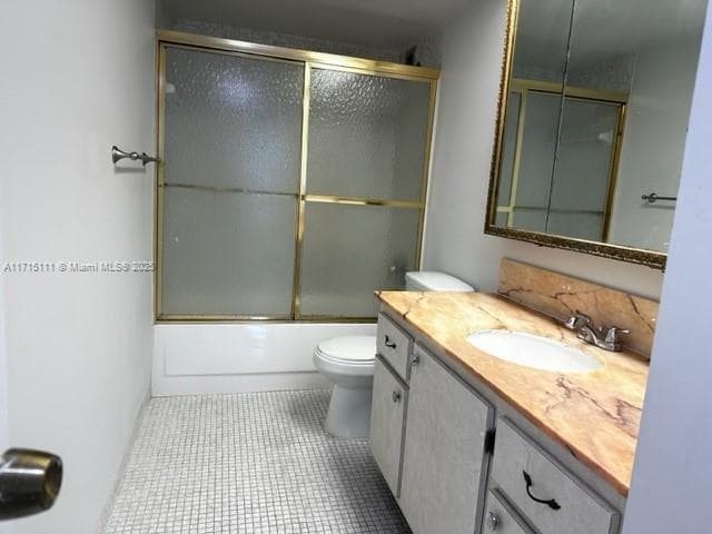 A11715111 — Miami Beach — 23