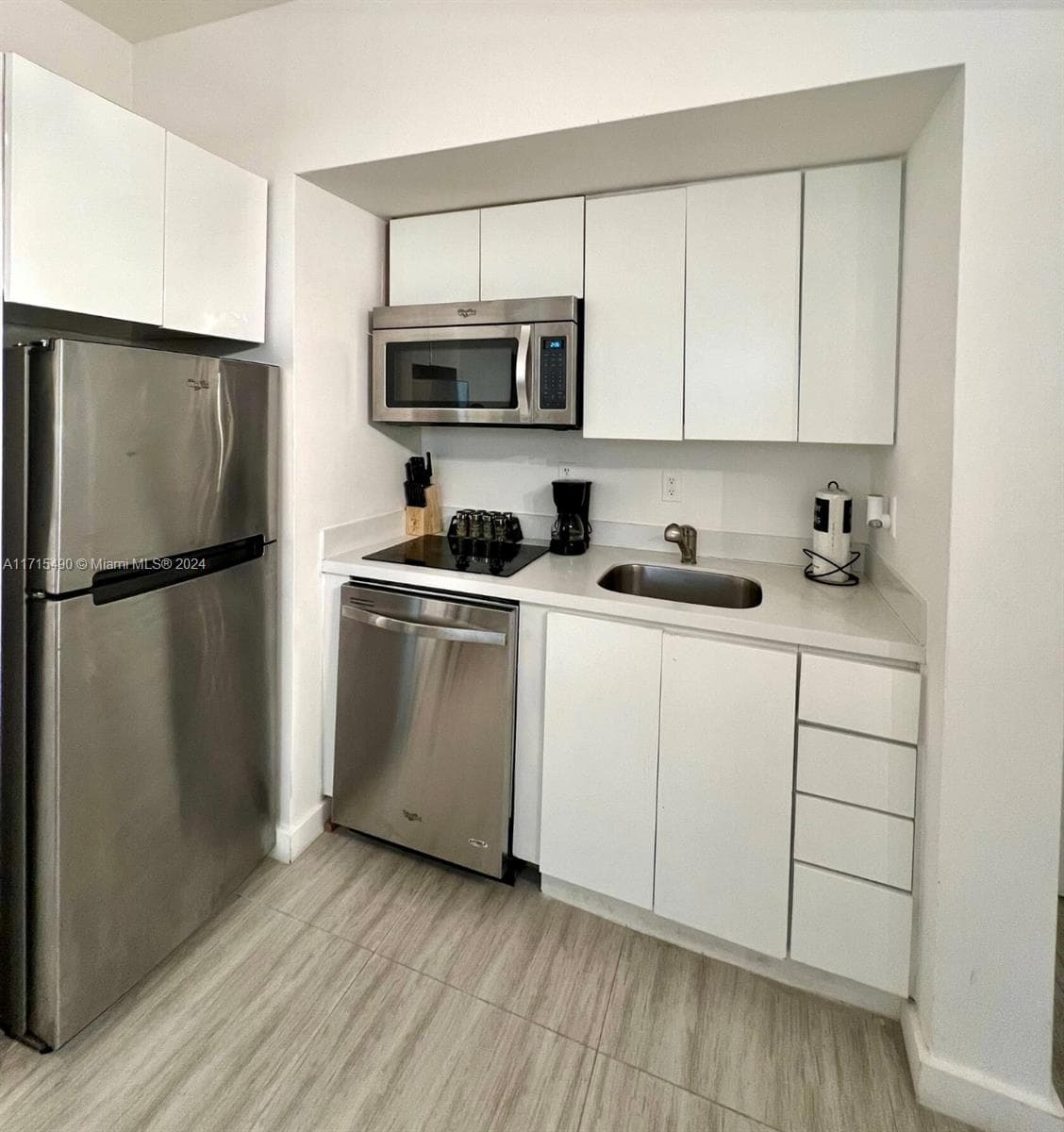 A11715490 — Miami Beach — 2