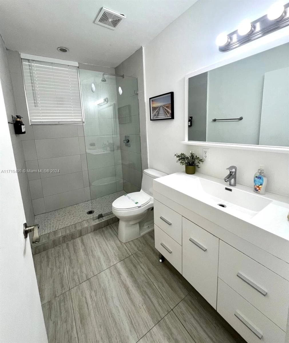 A11715490 — Miami Beach — 5