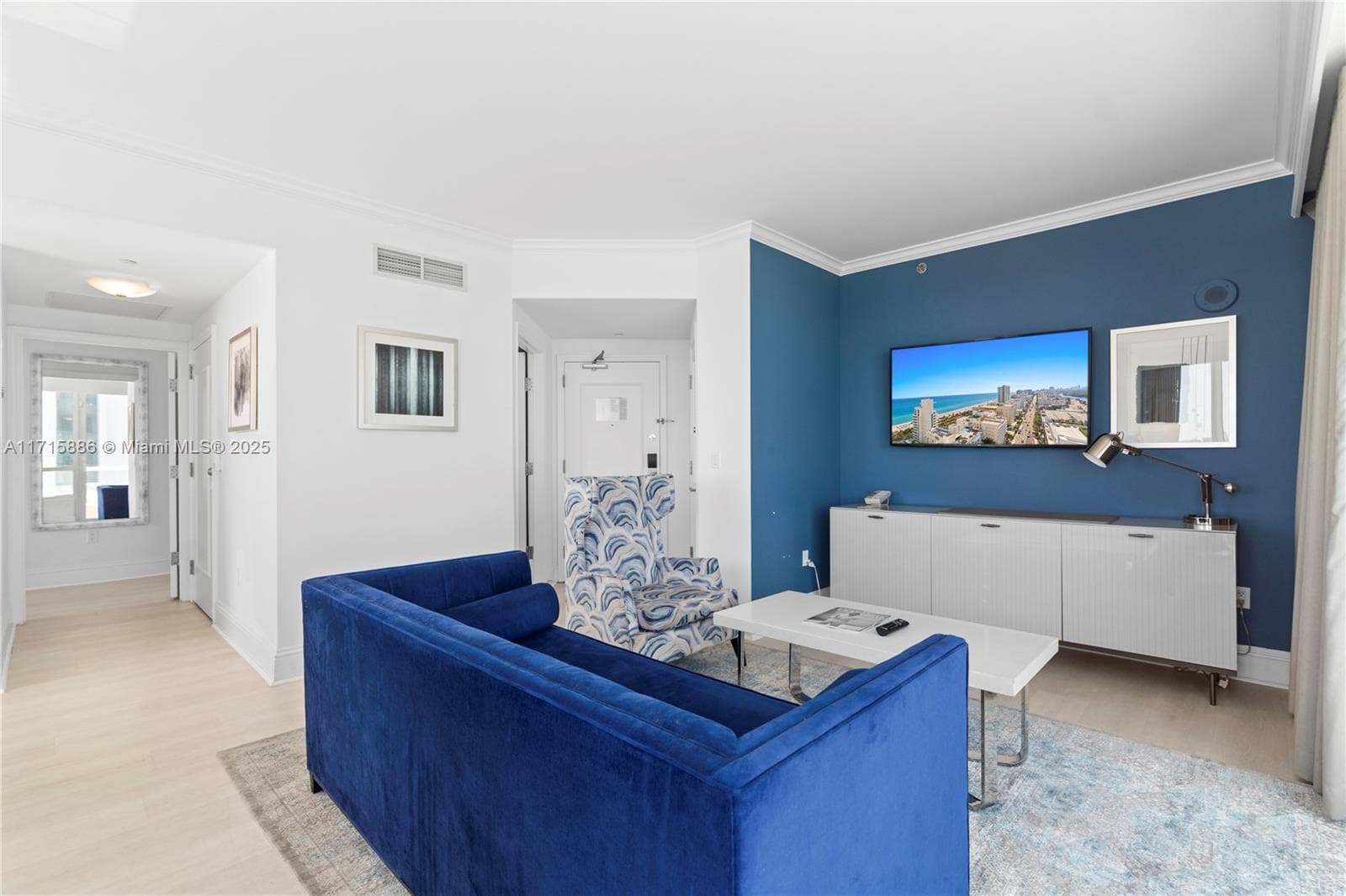 A11715886 — Miami Beach — 12