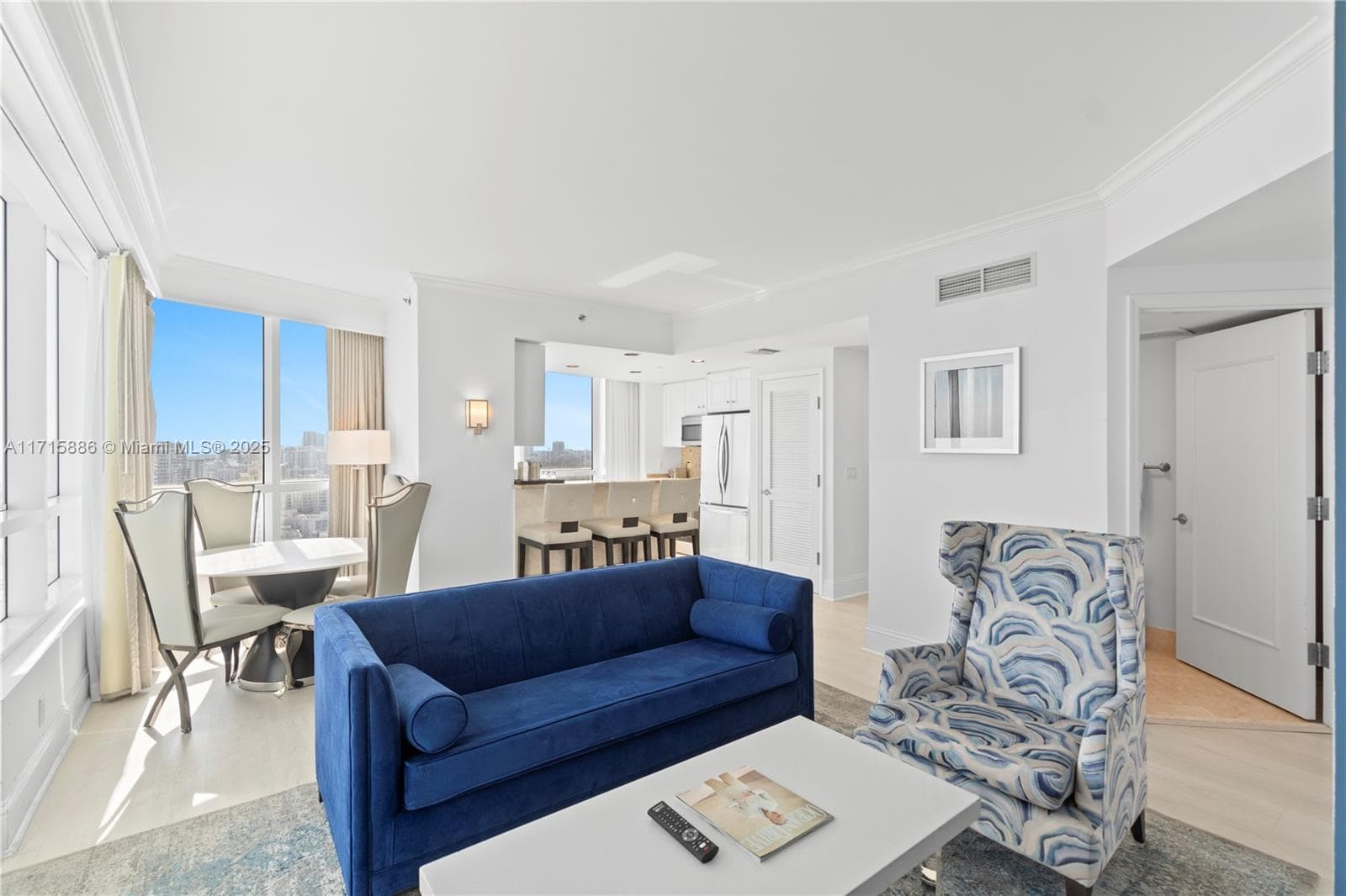 A11715886 — Miami Beach — 10
