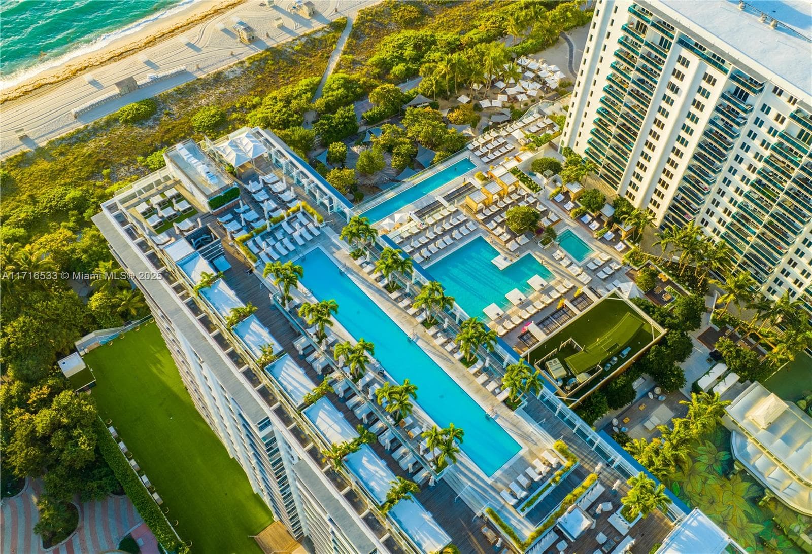 A11716533 — Miami Beach — 27