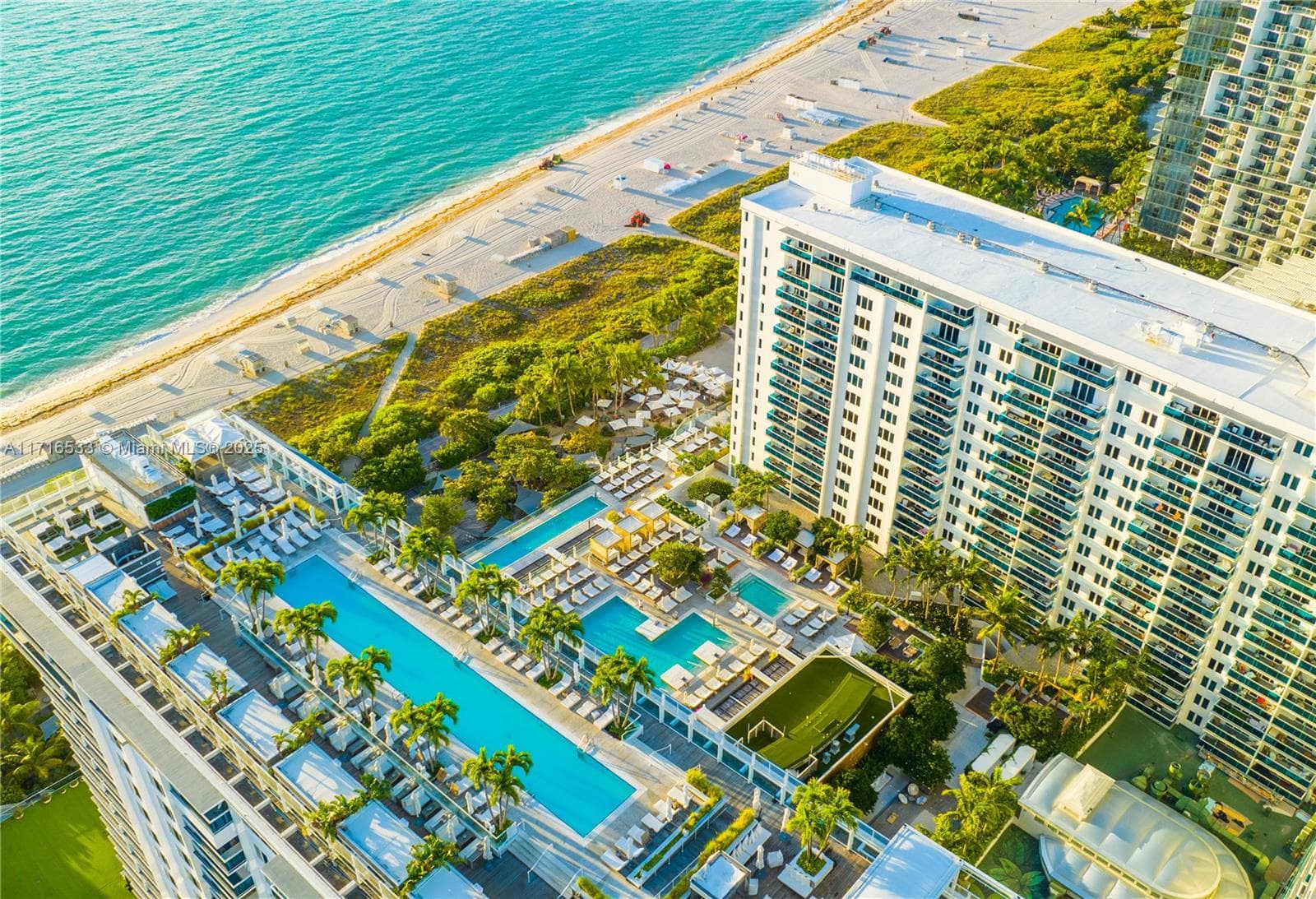 A11716533 — Miami Beach — 26
