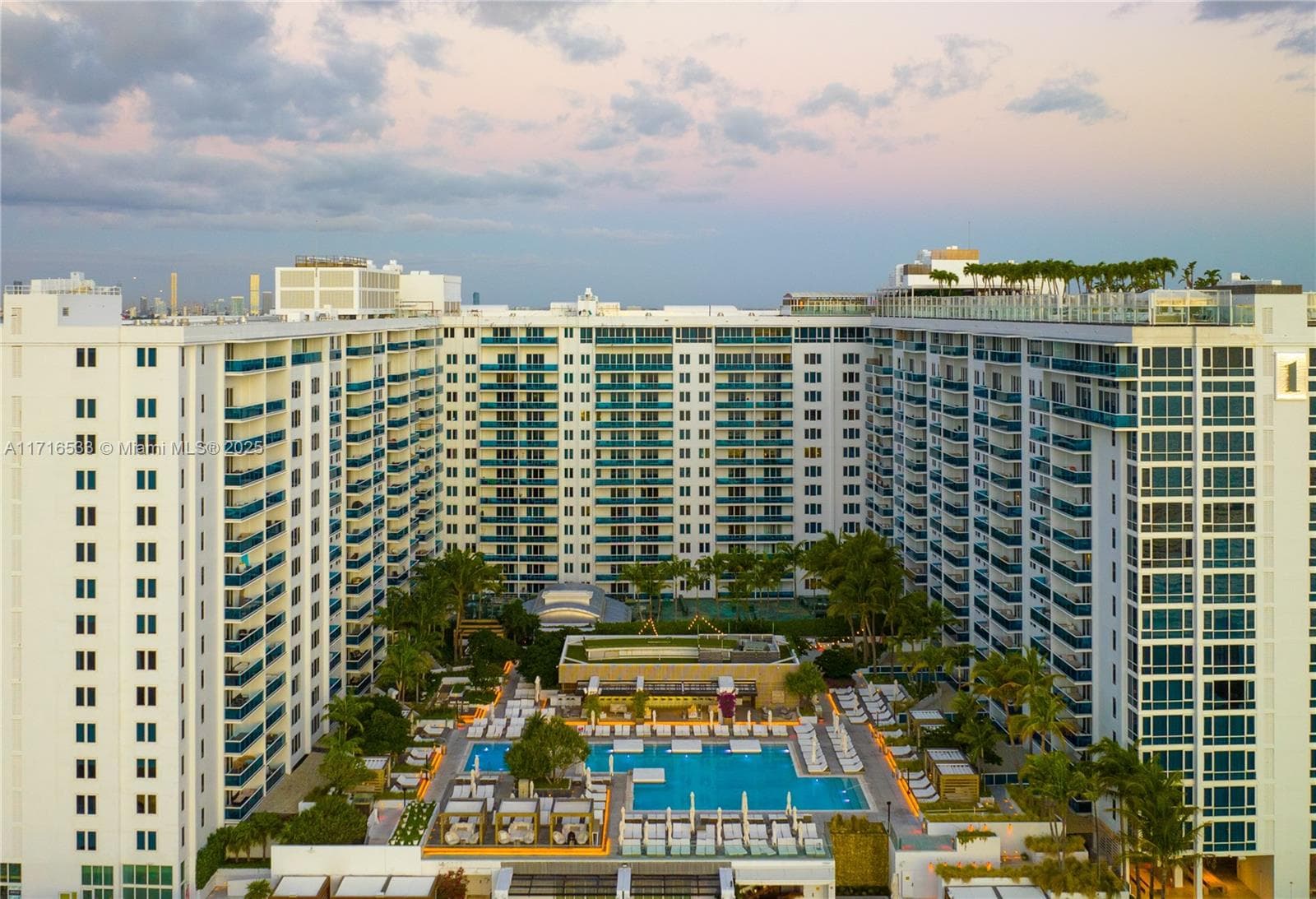 A11716533 — Miami Beach — 20