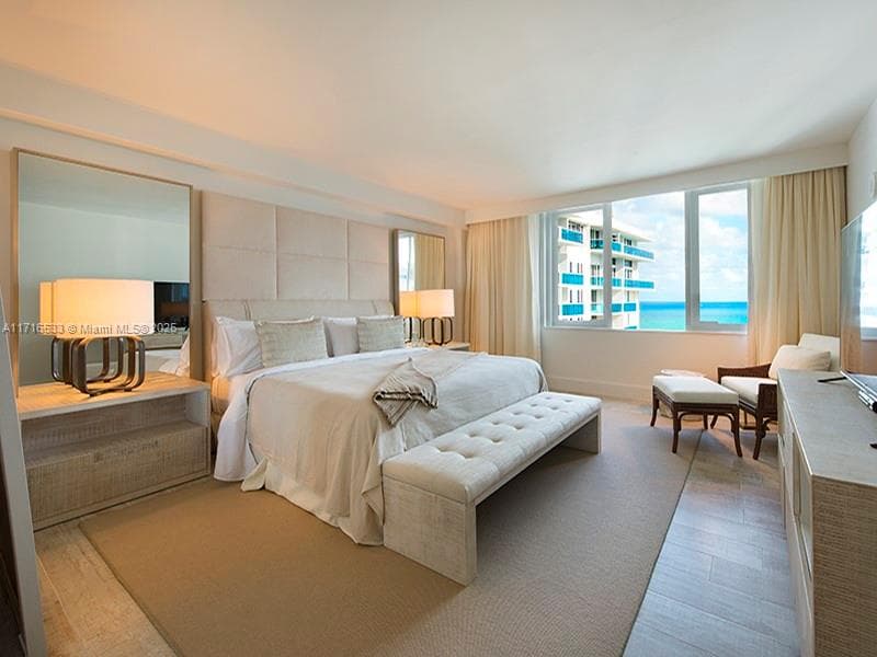 A11716533 — Miami Beach — 10