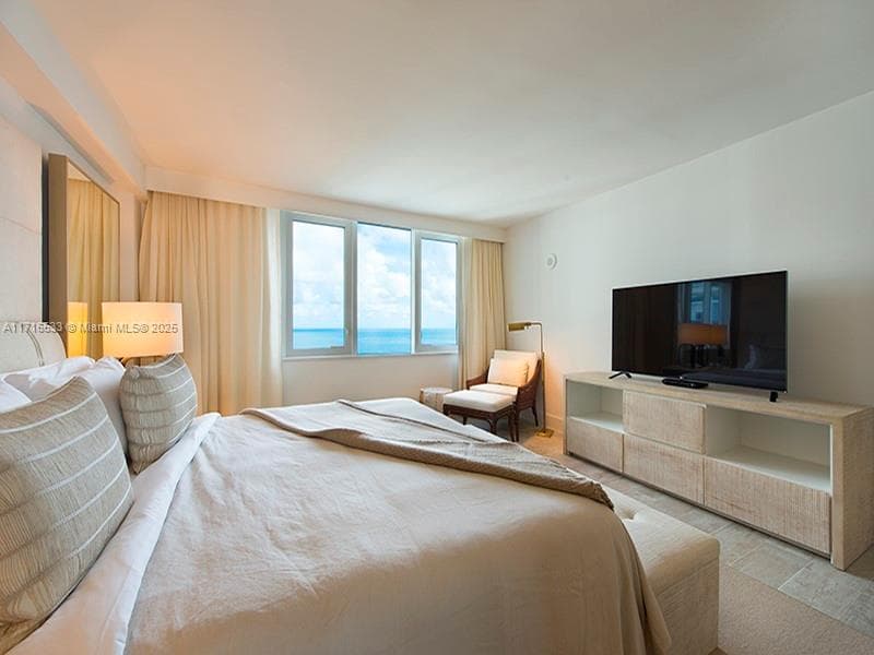 A11716533 — Miami Beach — 11