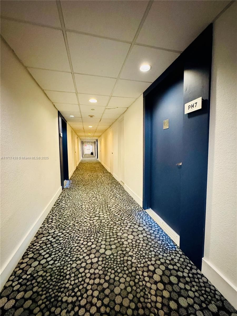 A11717438 — Miami Beach — 26