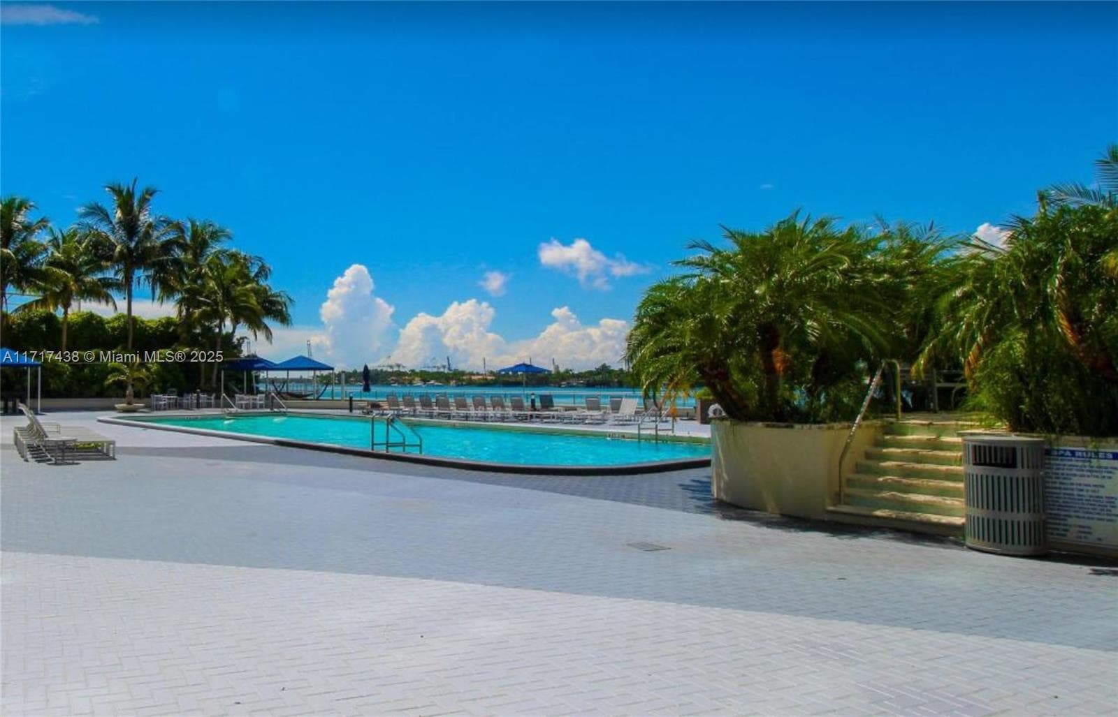 A11717438 — Miami Beach — 49