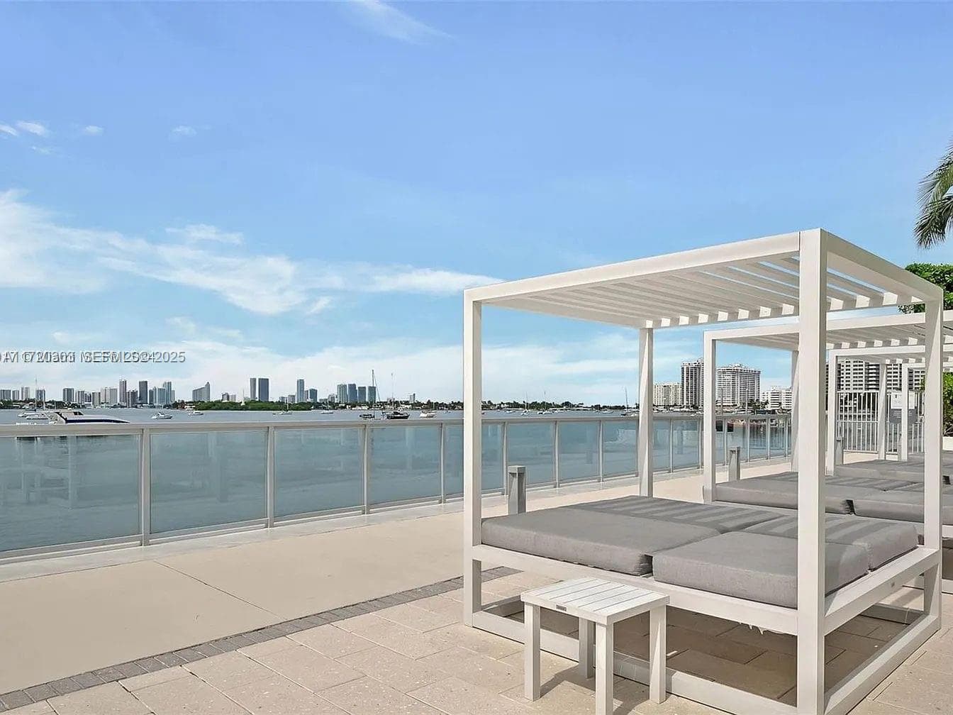 A11720303 — Miami Beach — 3