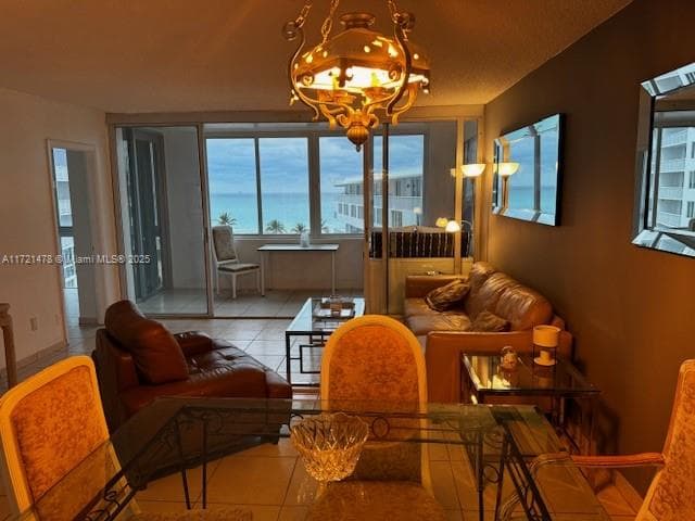 A11721478 — Miami Beach — 22