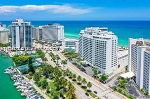 A11721478 — Miami Beach