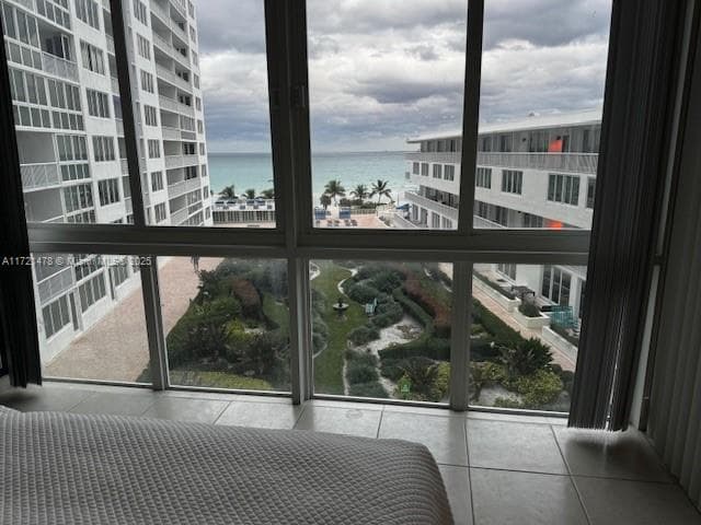 A11721478 — Miami Beach — 33