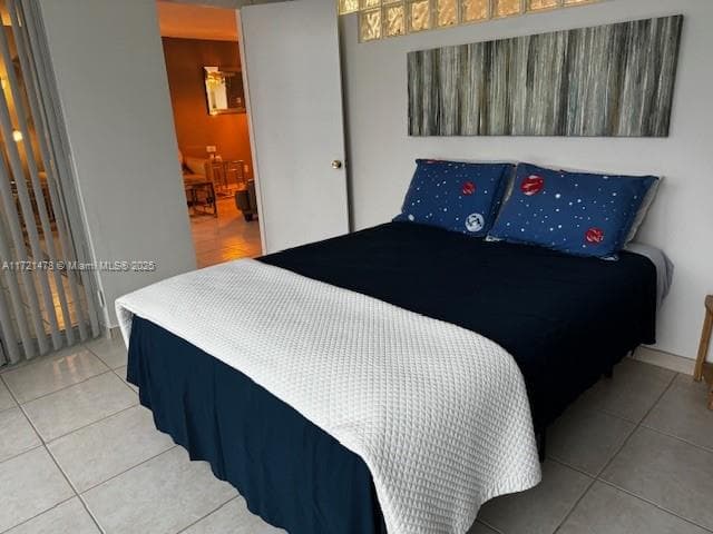 A11721478 — Miami Beach — 37