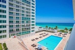 A11721478 — Miami Beach — 15