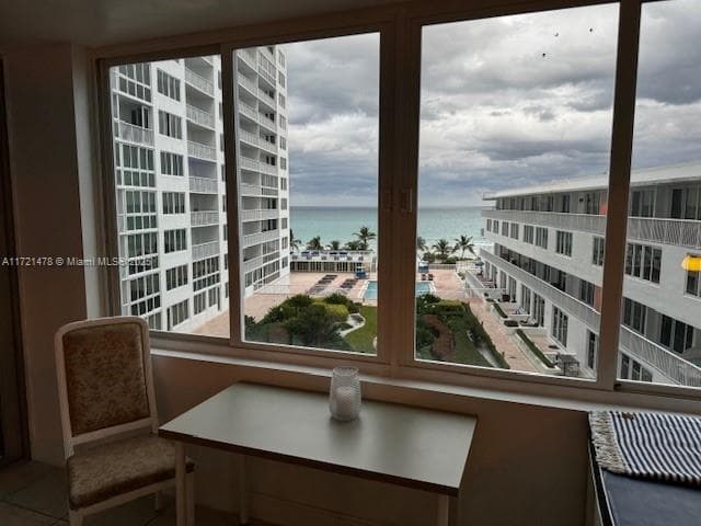 A11721478 — Miami Beach — 31