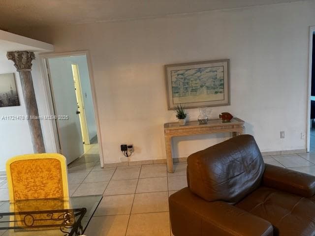 A11721478 — Miami Beach — 25