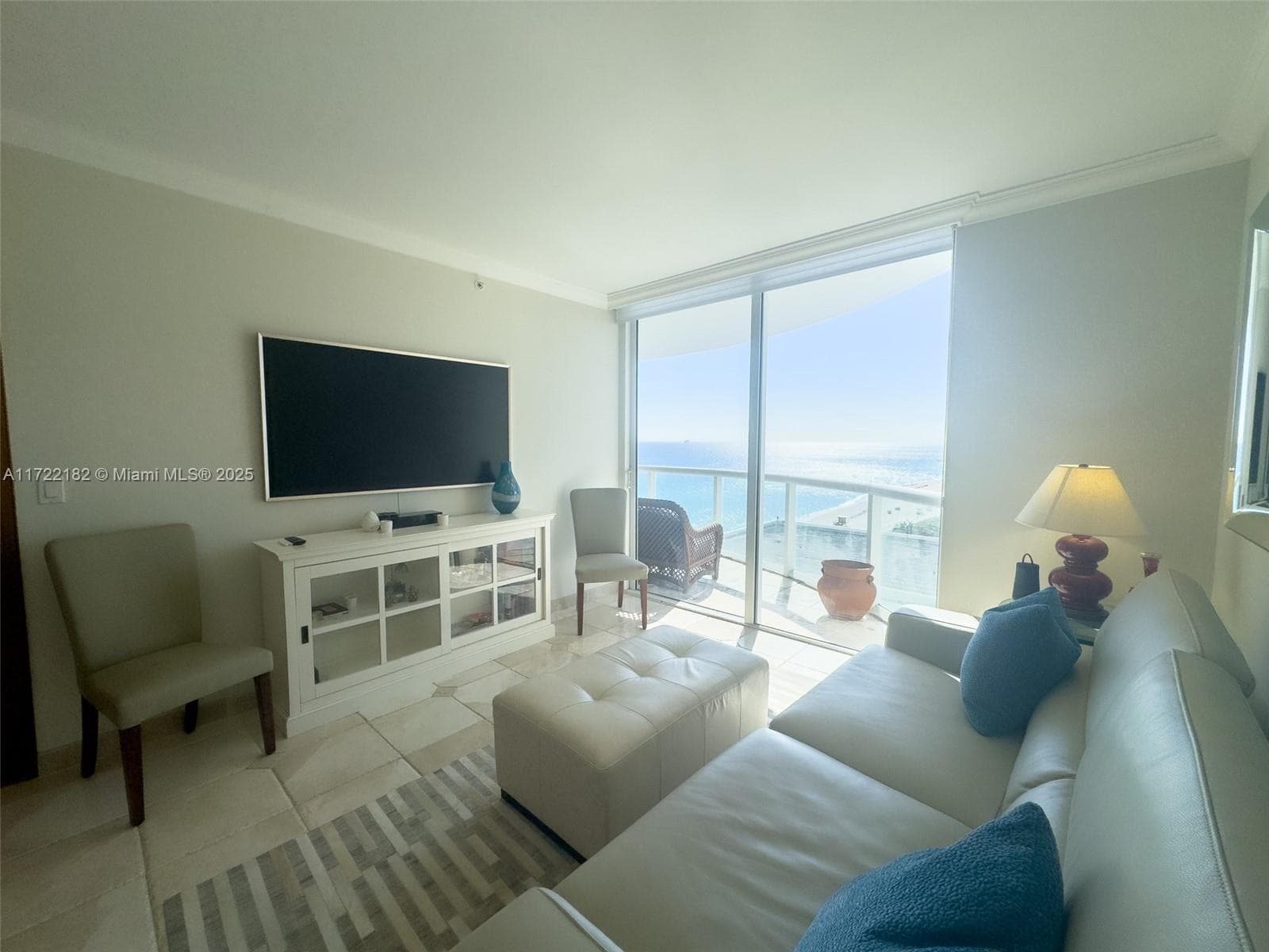 A11722182 — Miami Beach — 3