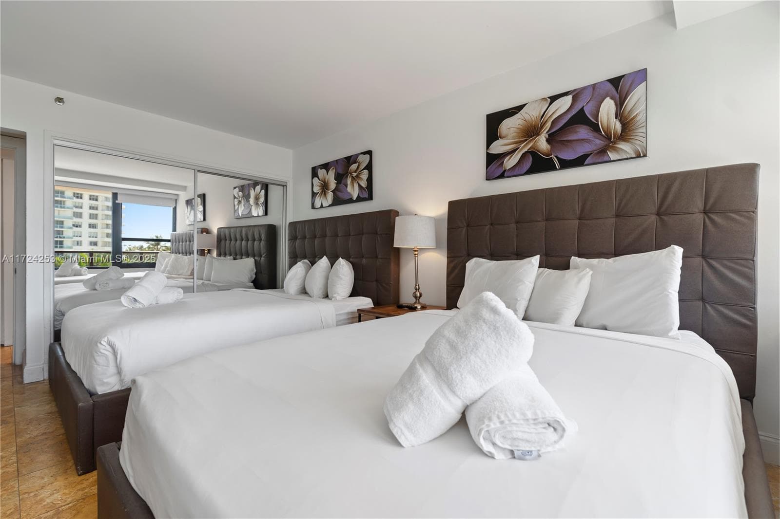 A11724253 — Miami Beach — 30