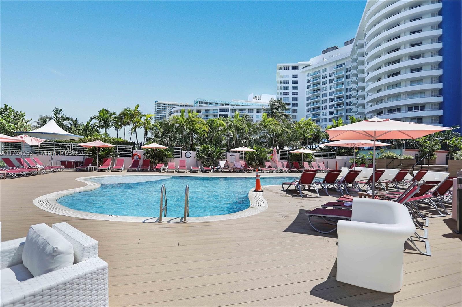 A11724253 — Miami Beach — 48