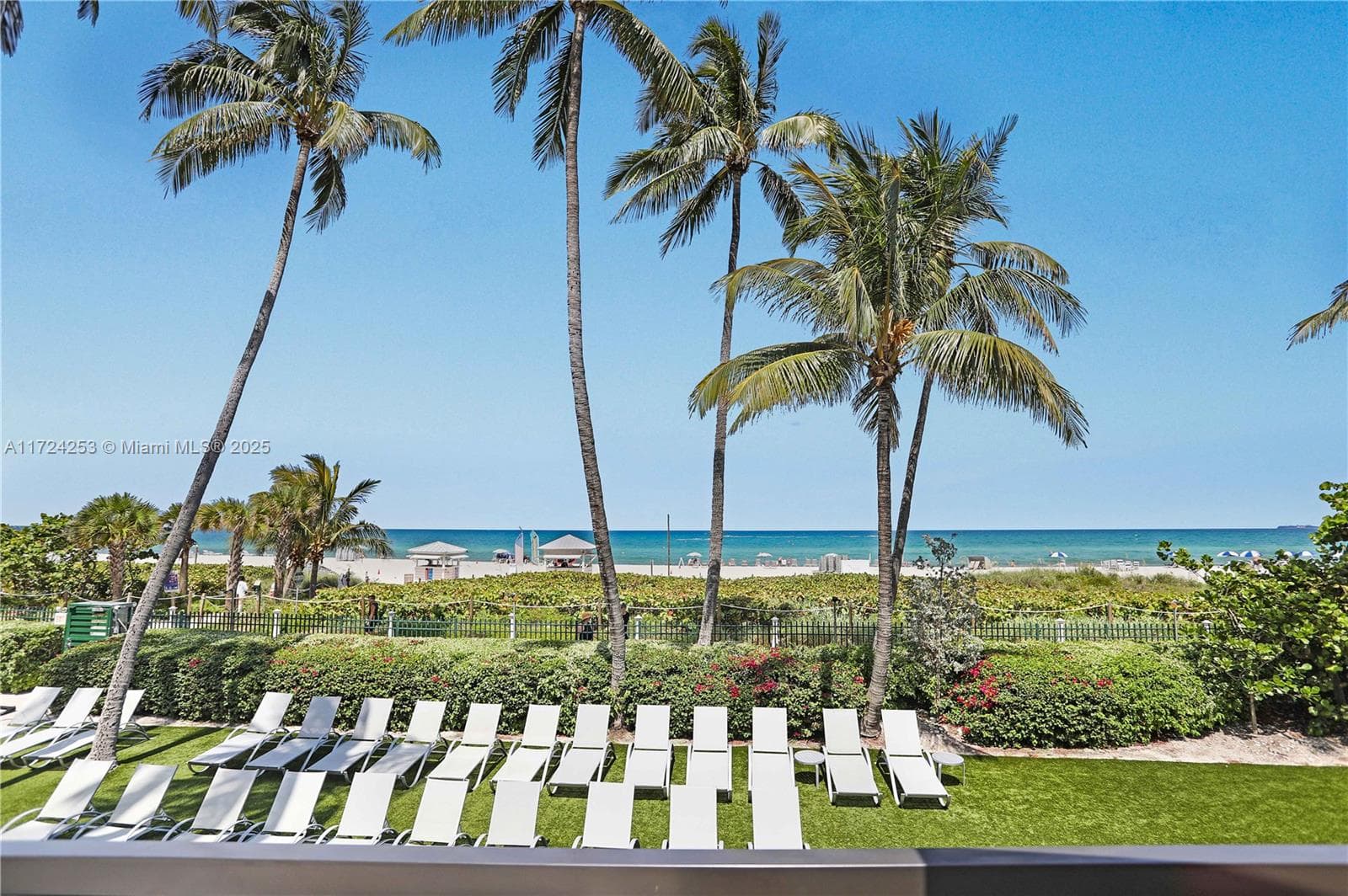 A11724253 — Miami Beach — 44