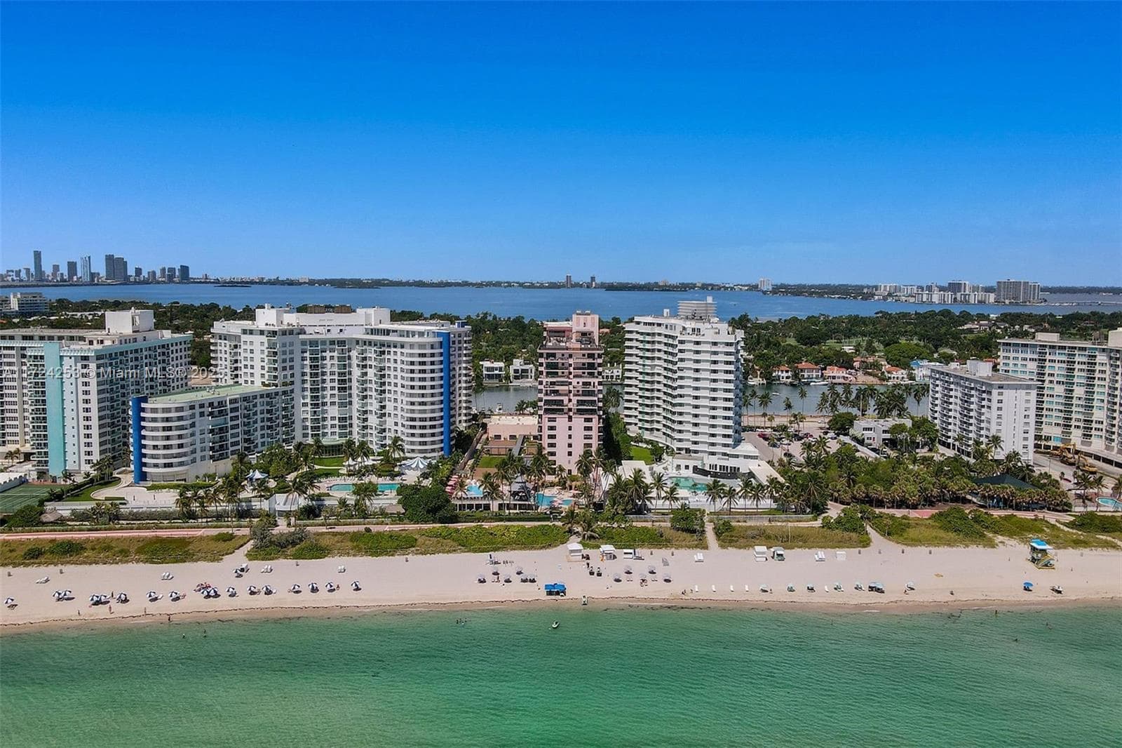 A11724253 — Miami Beach — 35