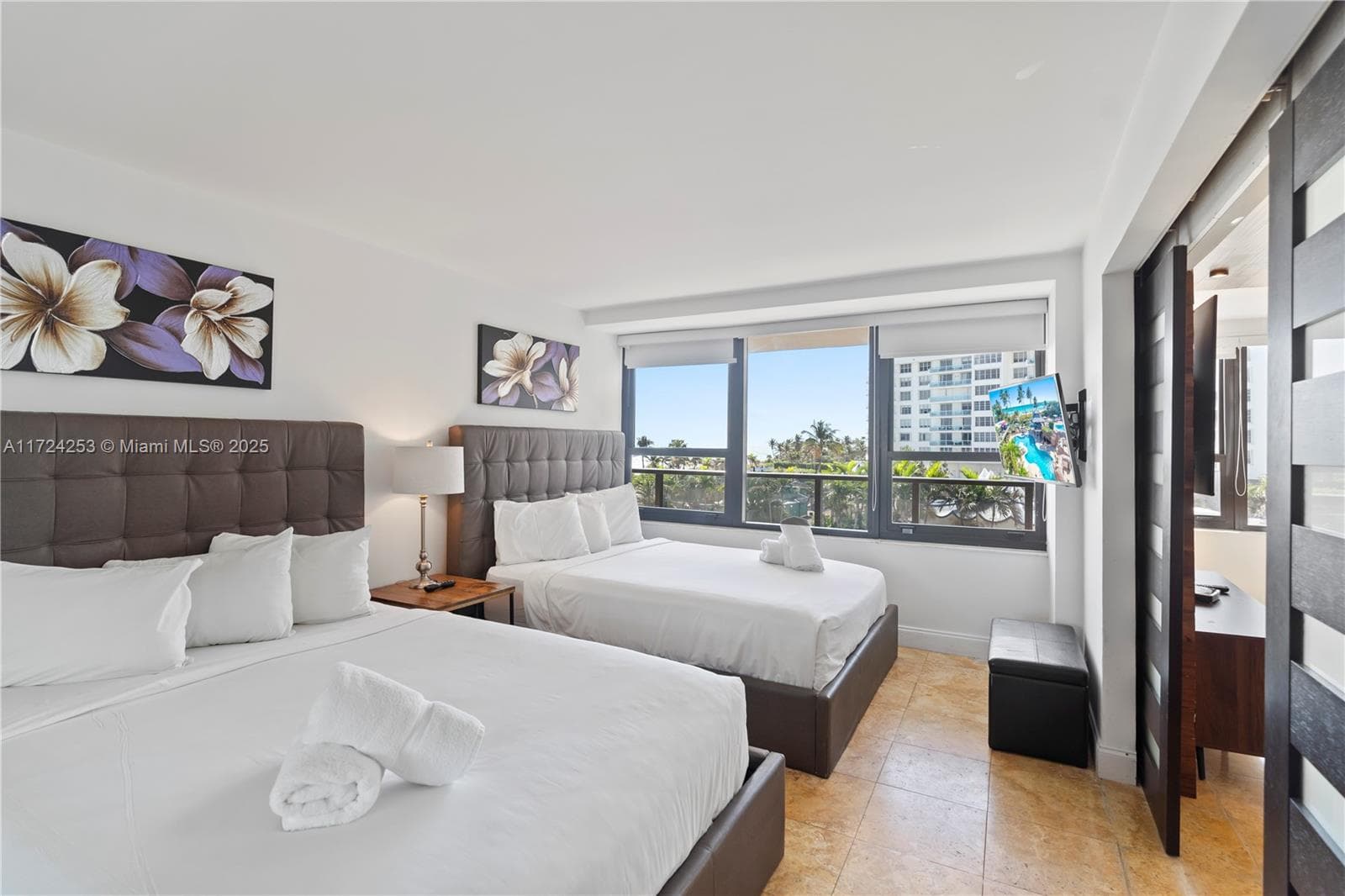 A11724253 — Miami Beach — 29