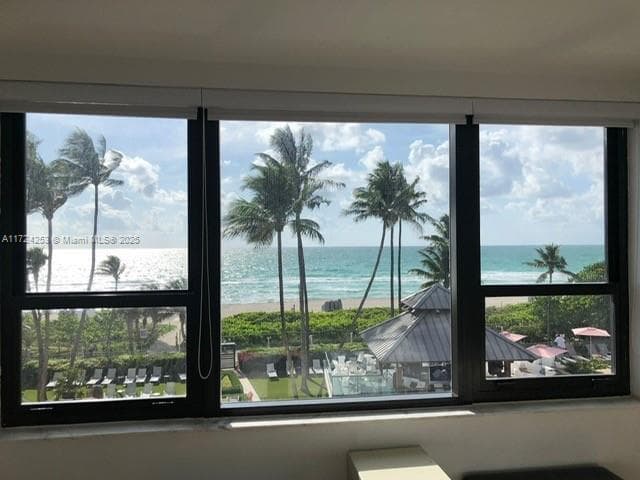 A11724253 — Miami Beach — 4