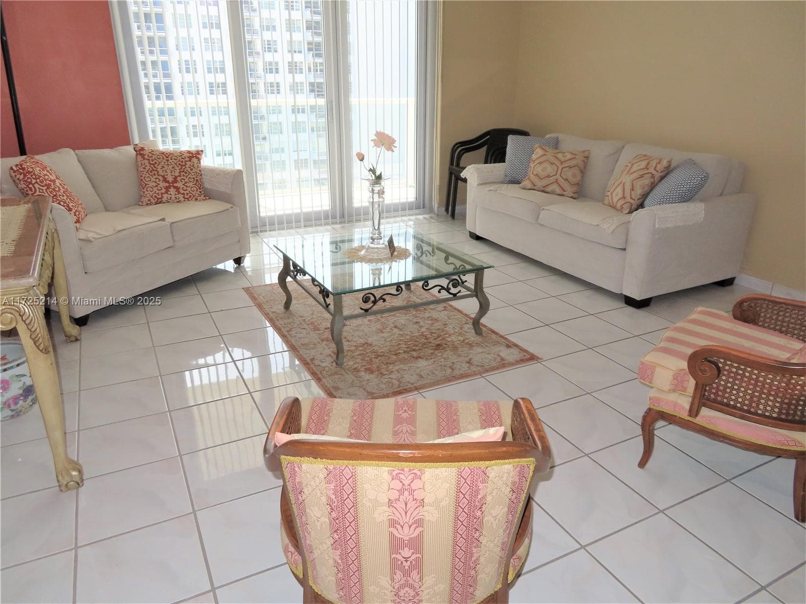 A11725214 — Miami Beach — 35