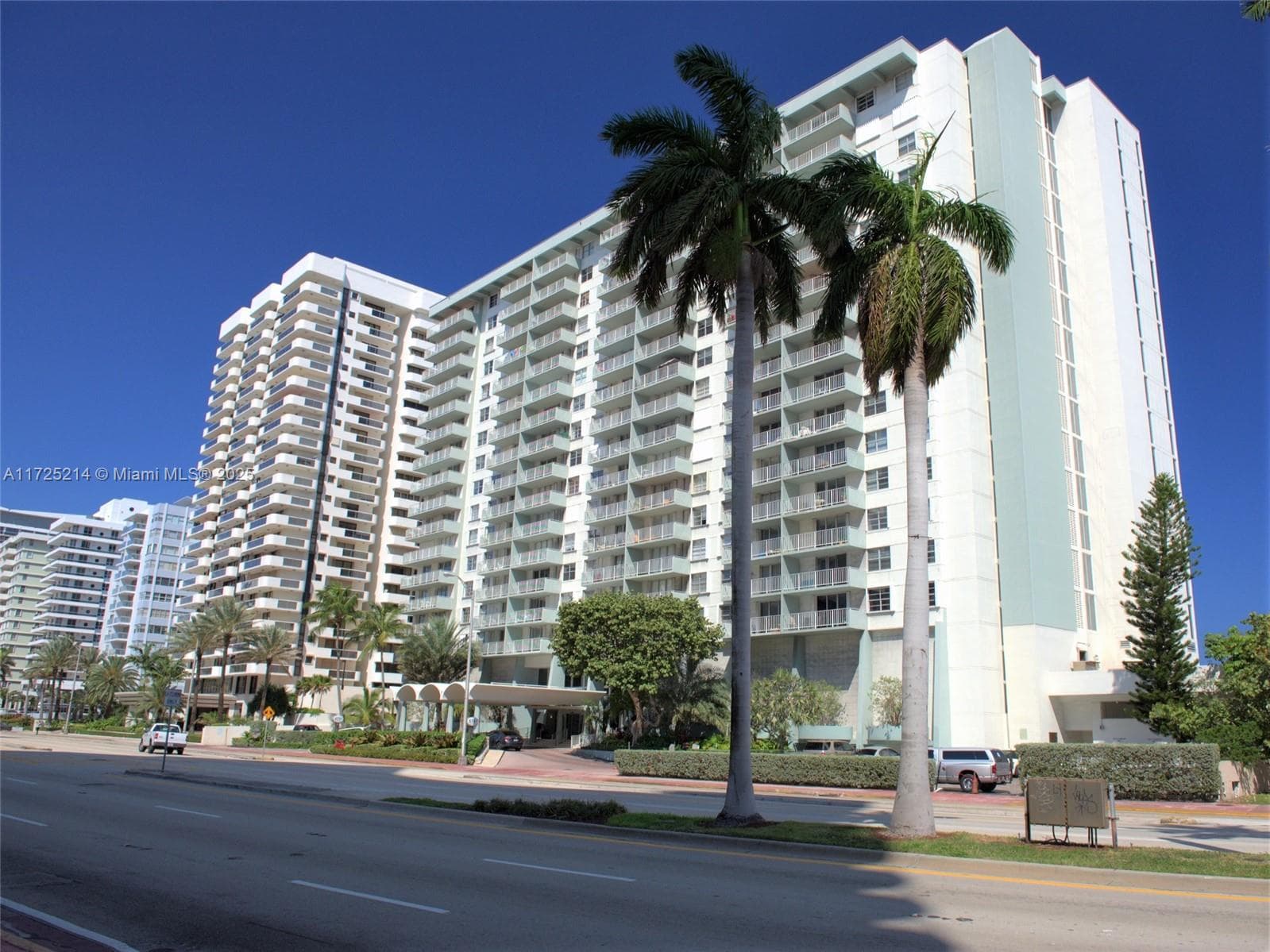 A11725214 — Miami Beach — 4