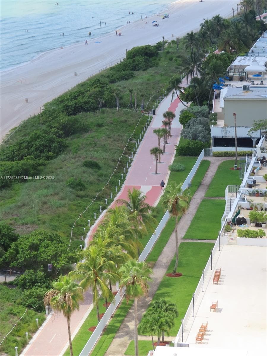 A11725233 — Miami Beach — 22