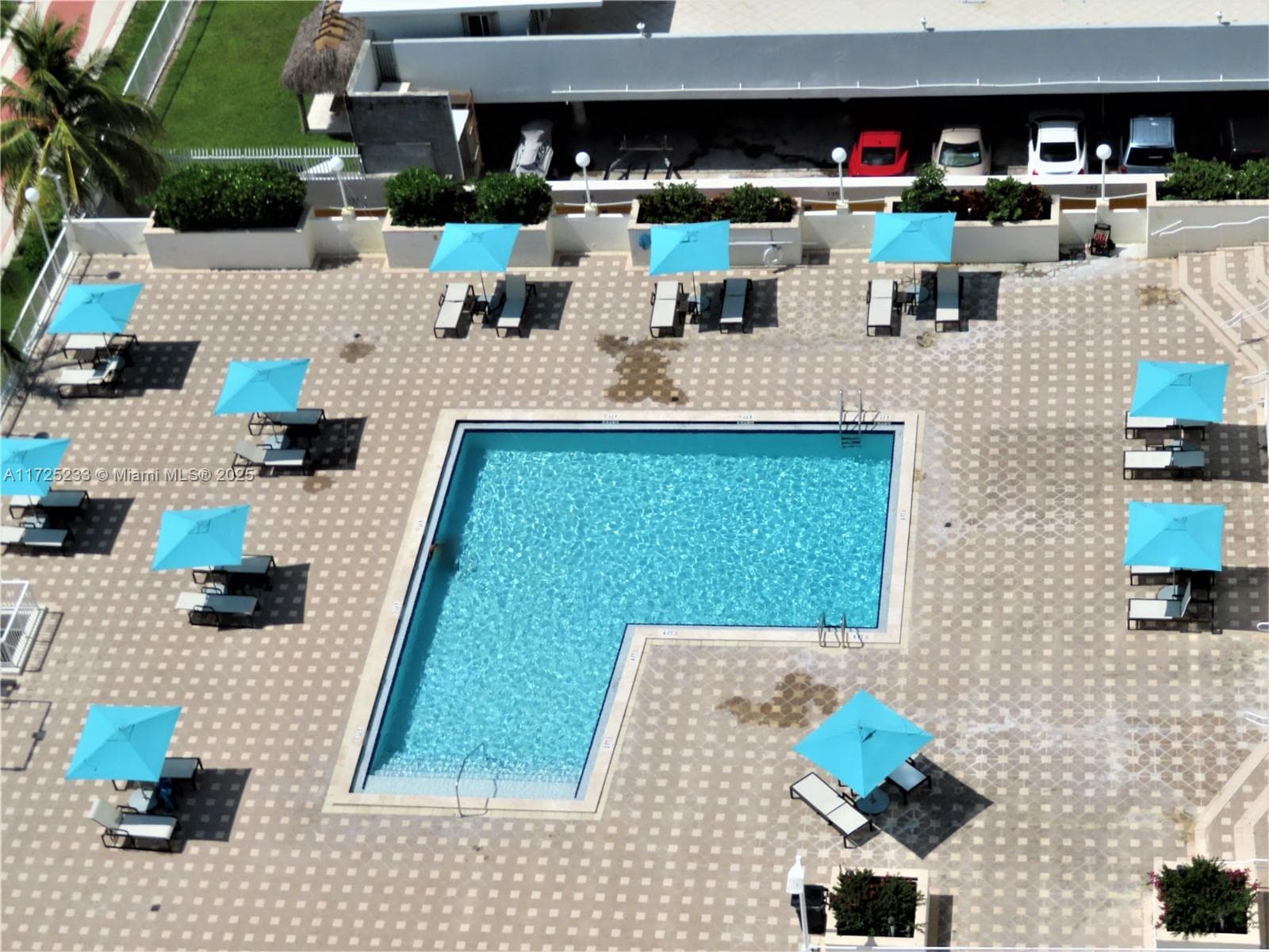 A11725233 — Miami Beach — 36