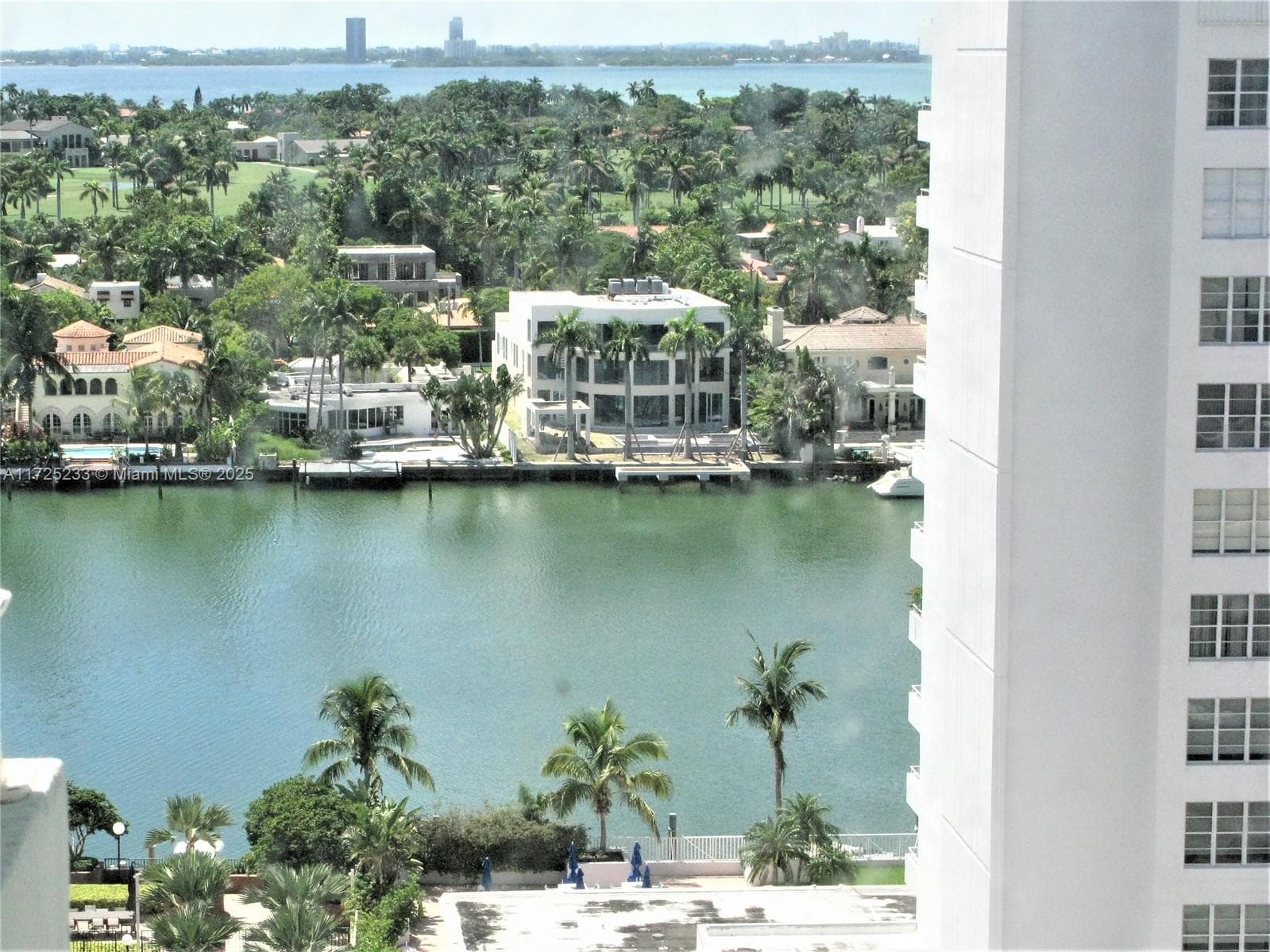 A11725233 — Miami Beach