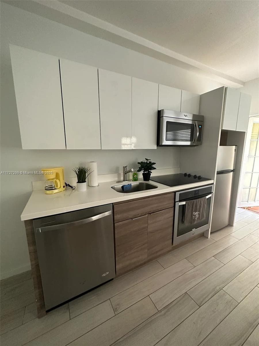 A11727299 — Miami Beach