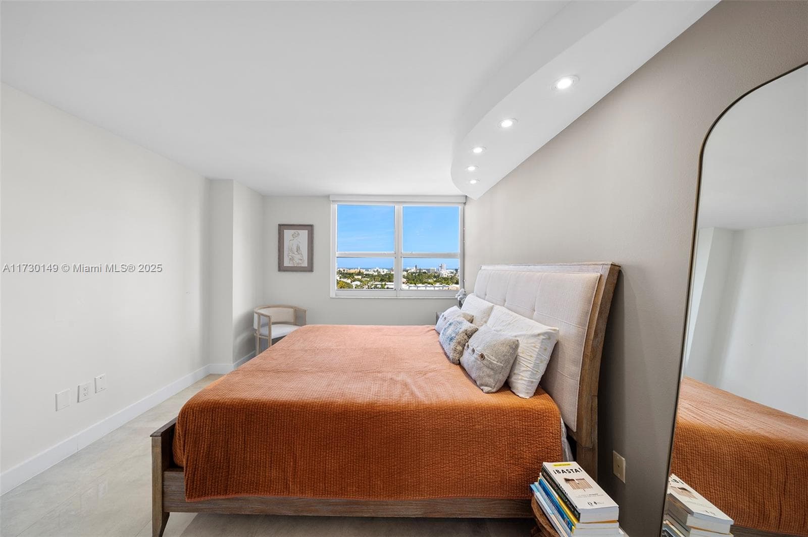 A11730149 — Miami Beach — 23