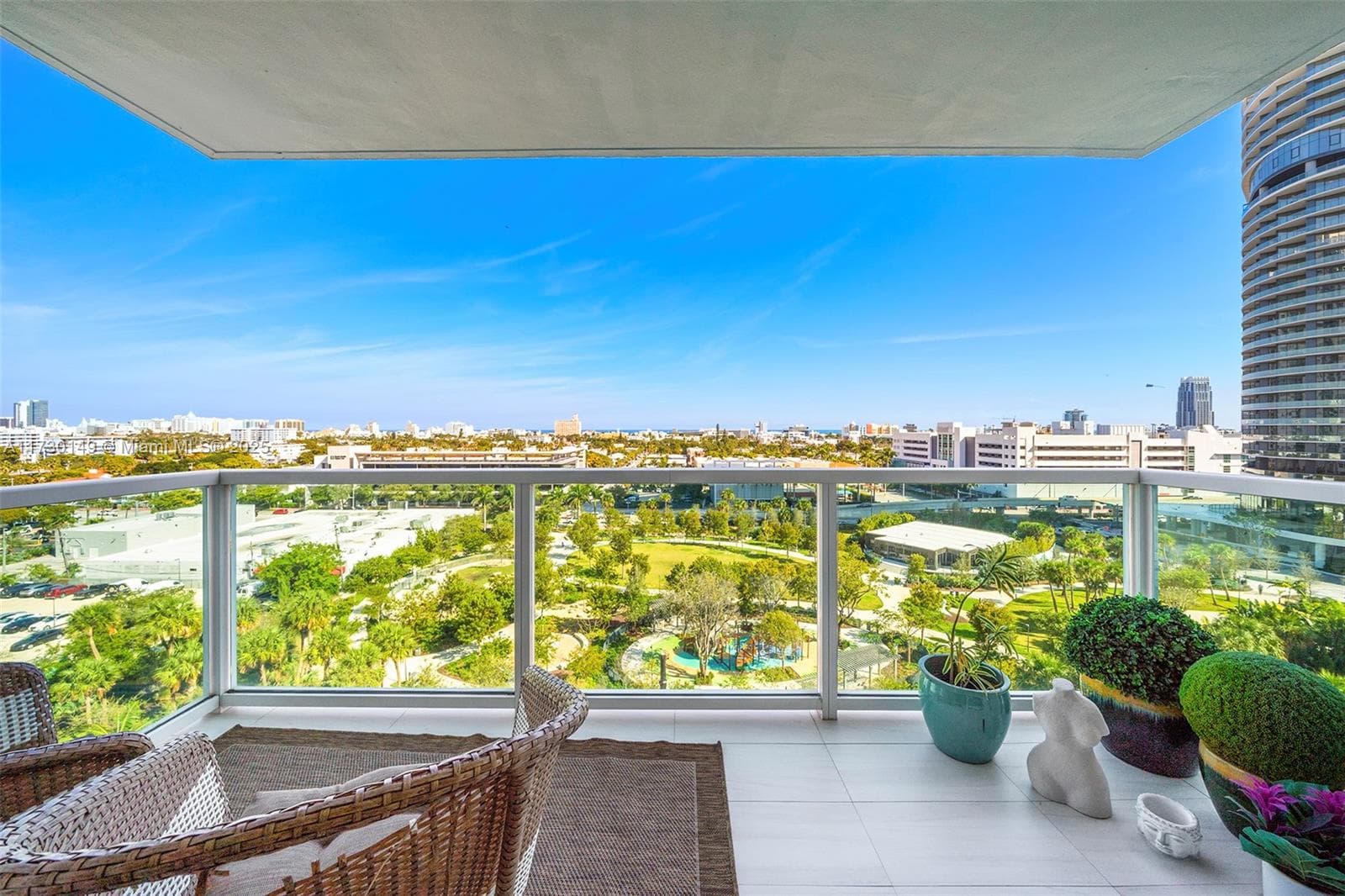 A11730149 — Miami Beach — 16