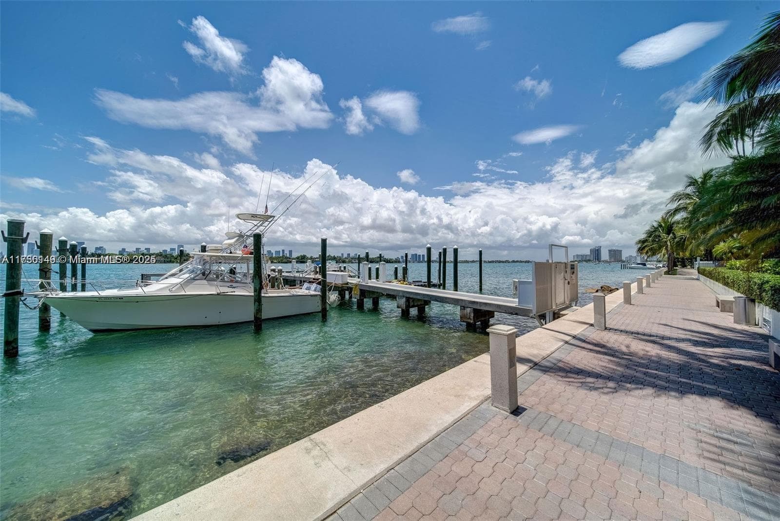 A11730149 — Miami Beach — 32