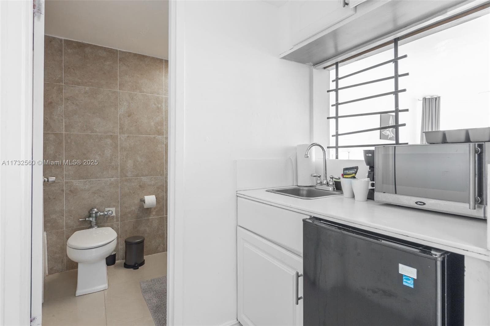 A11732560 — Miami Beach — 27