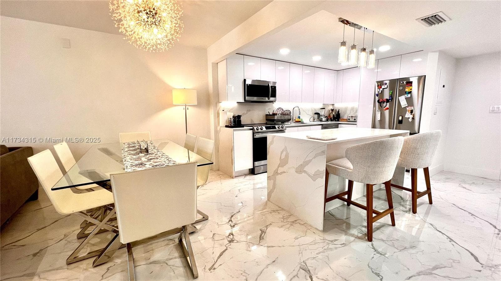 A11734315 — Miami Beach — 10