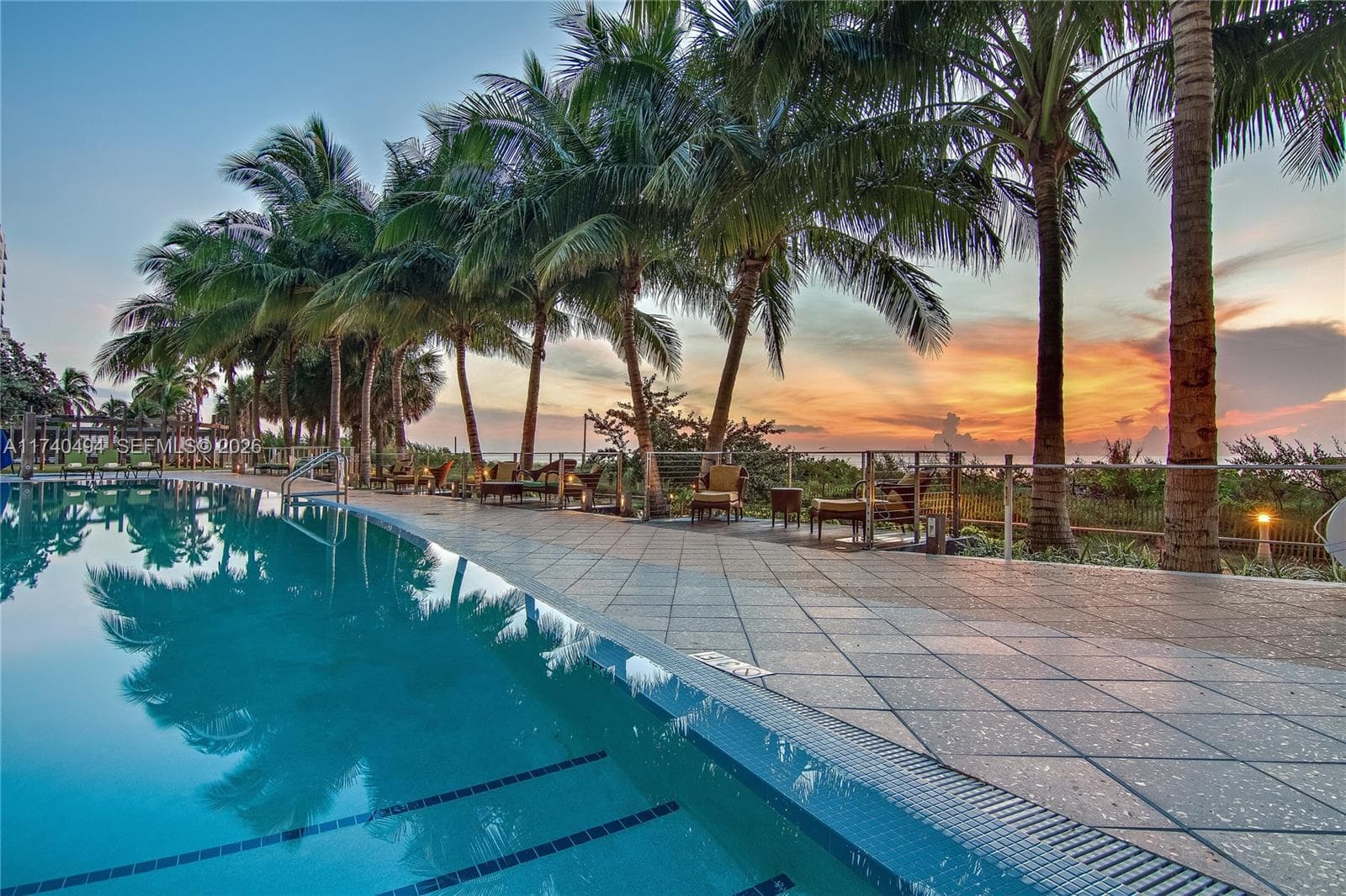 A11740494 — Miami Beach — 16