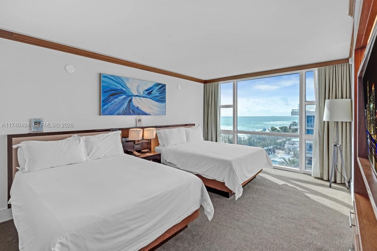 A11740494 — Miami Beach