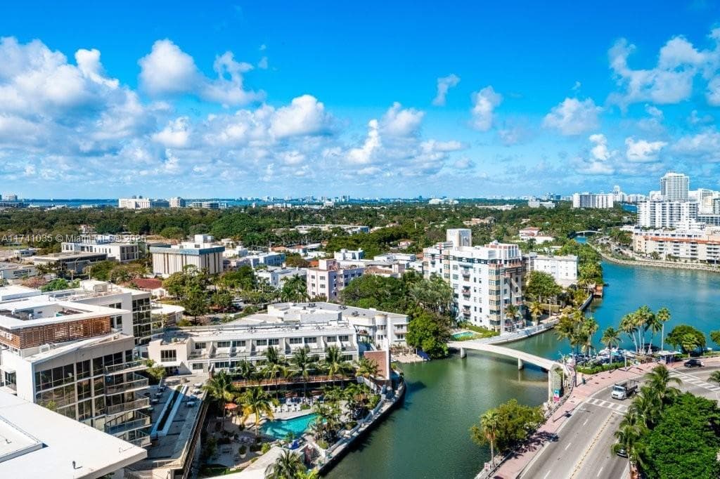 A11741035 — Miami Beach — 24