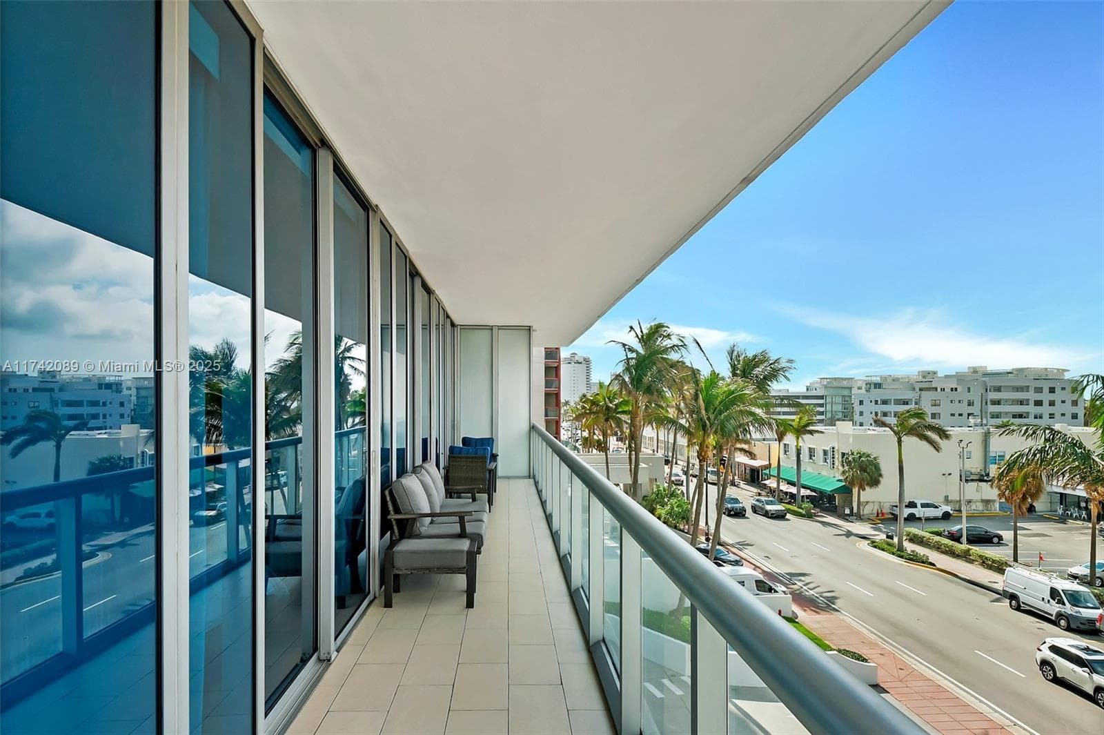 A11742089 — Miami Beach — 20