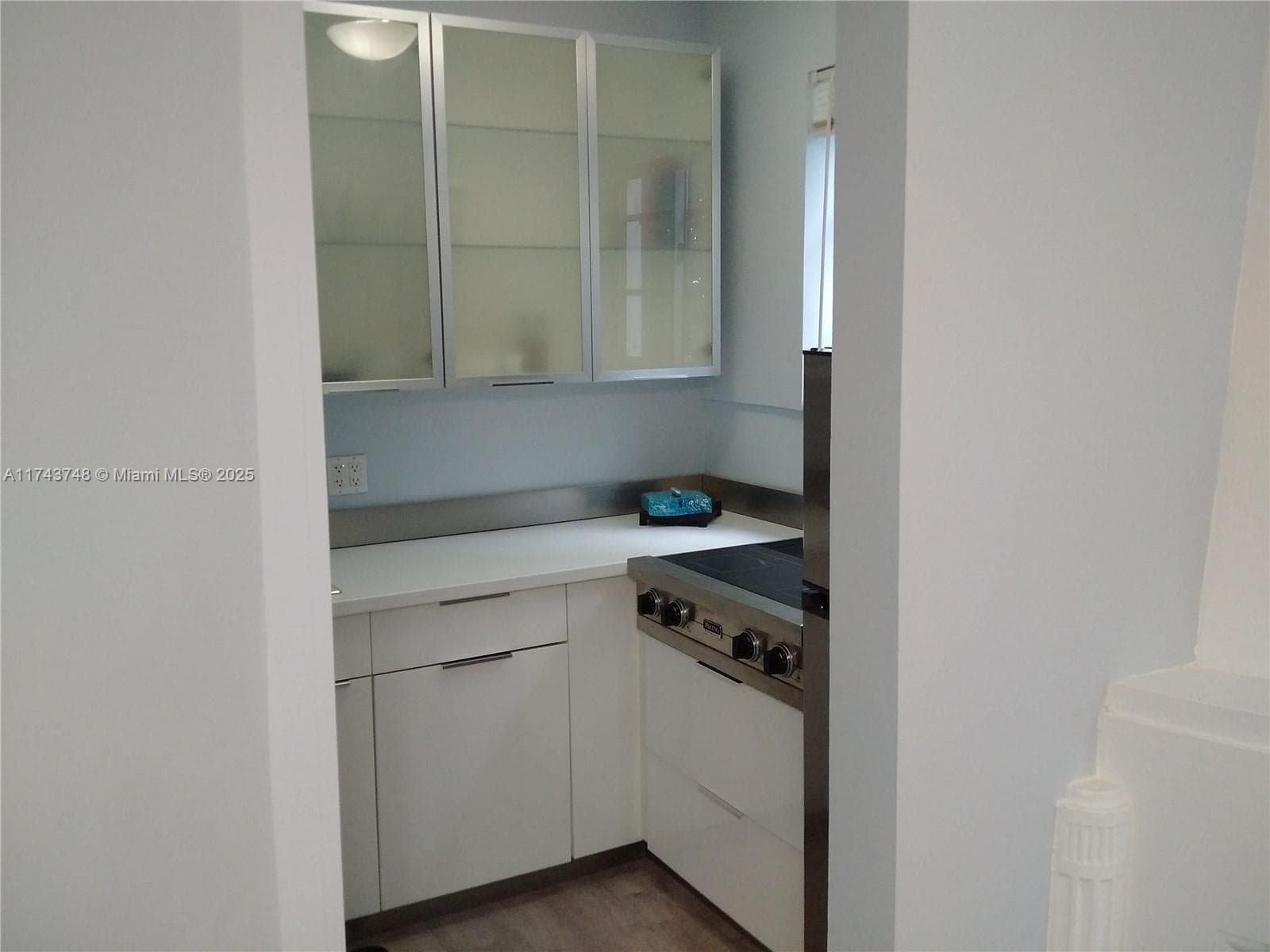 A11743748 — Miami Beach — 16