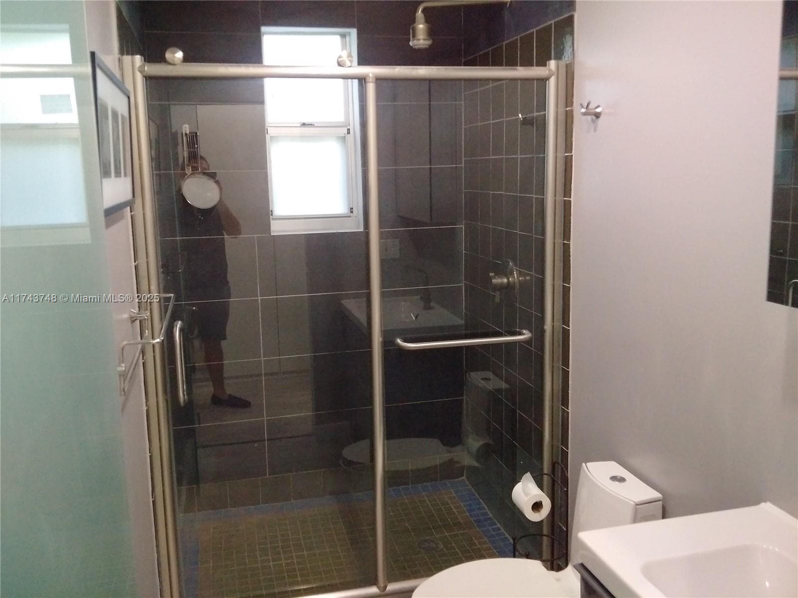 A11743748 — Miami Beach — 20