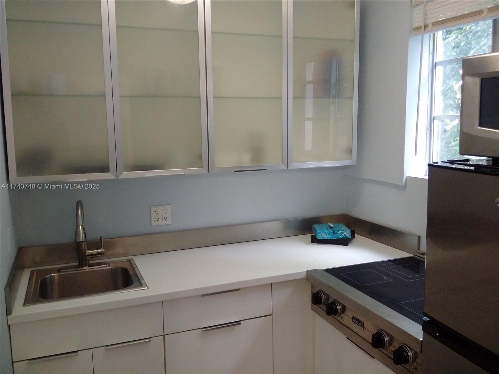 A11743748 — Miami Beach — 15