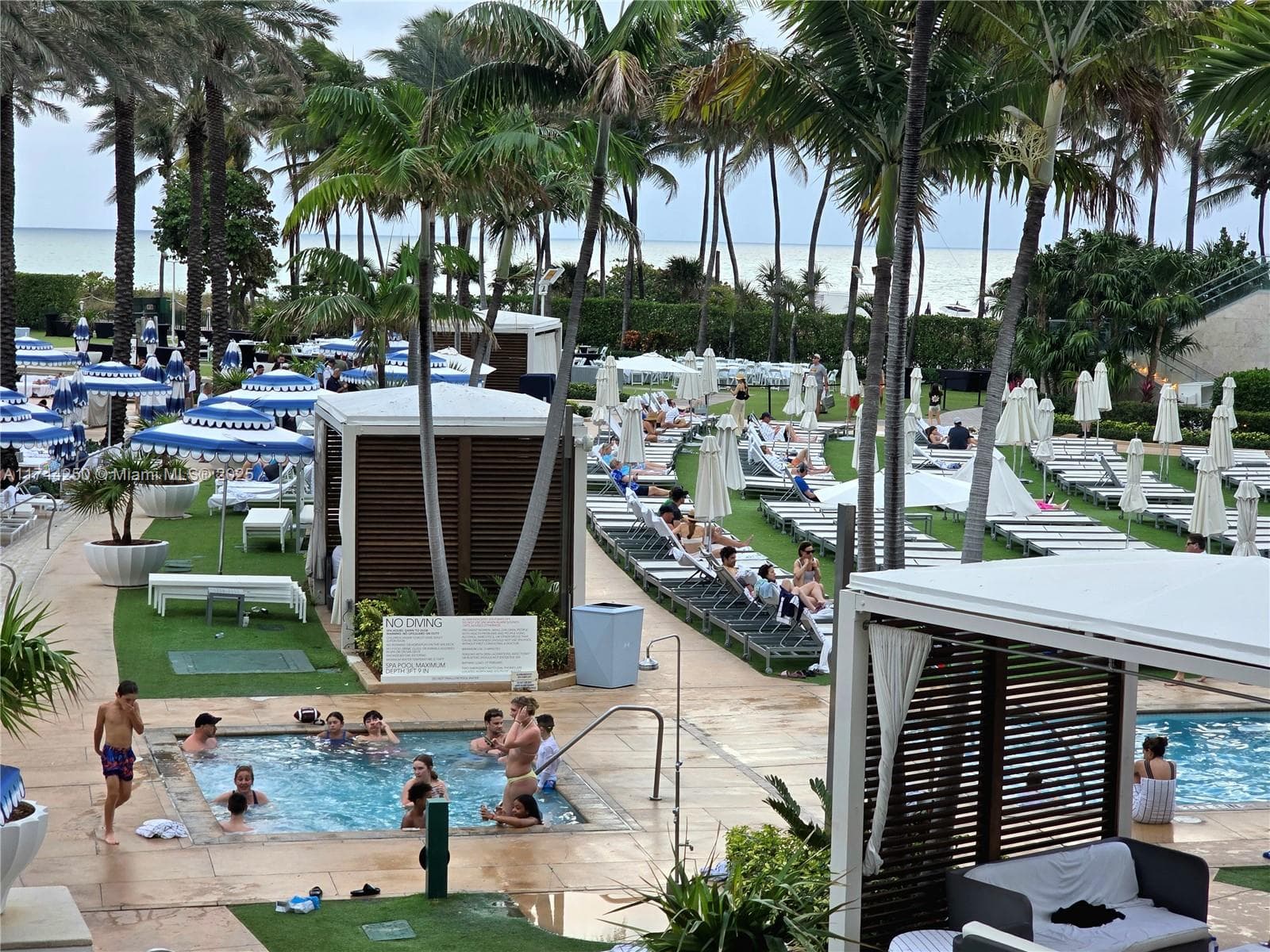 A11744250 — Miami Beach — 10