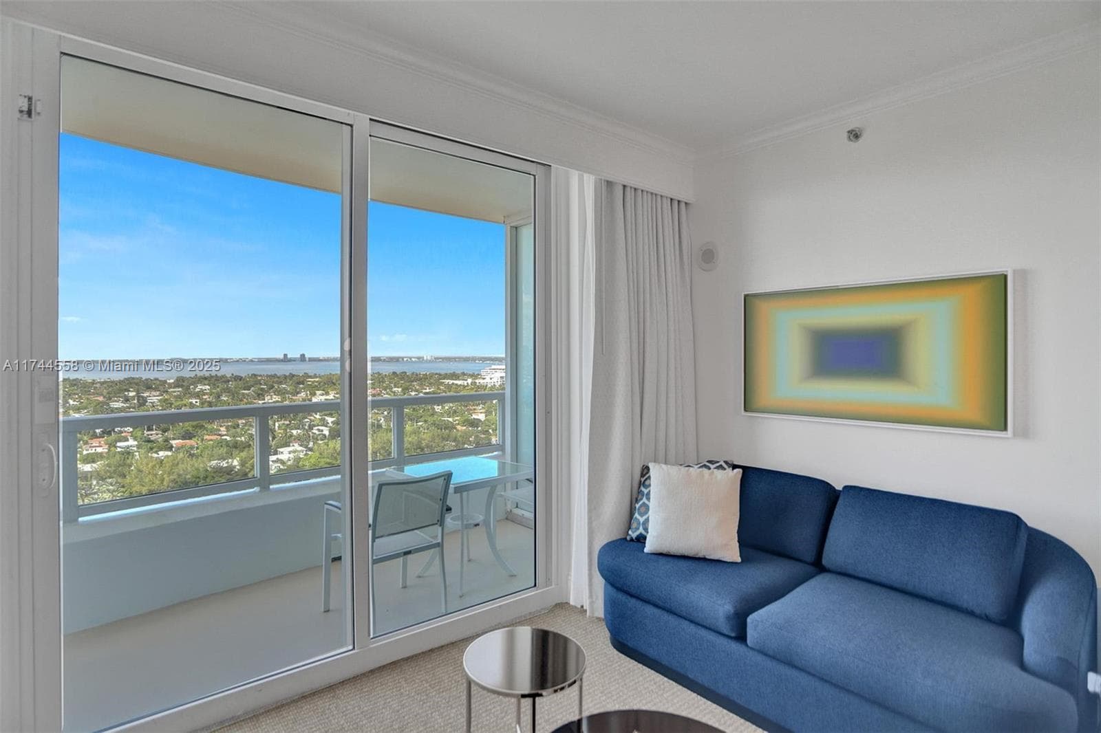 A11744558 — Miami Beach — 29